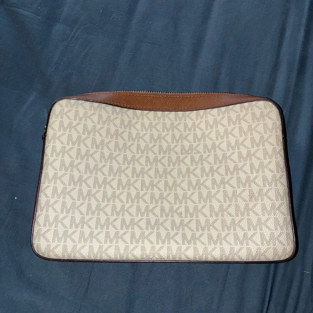 MICHAEL KORS OUTLET Jet Set Large Printed Logo Crossbody Bag
